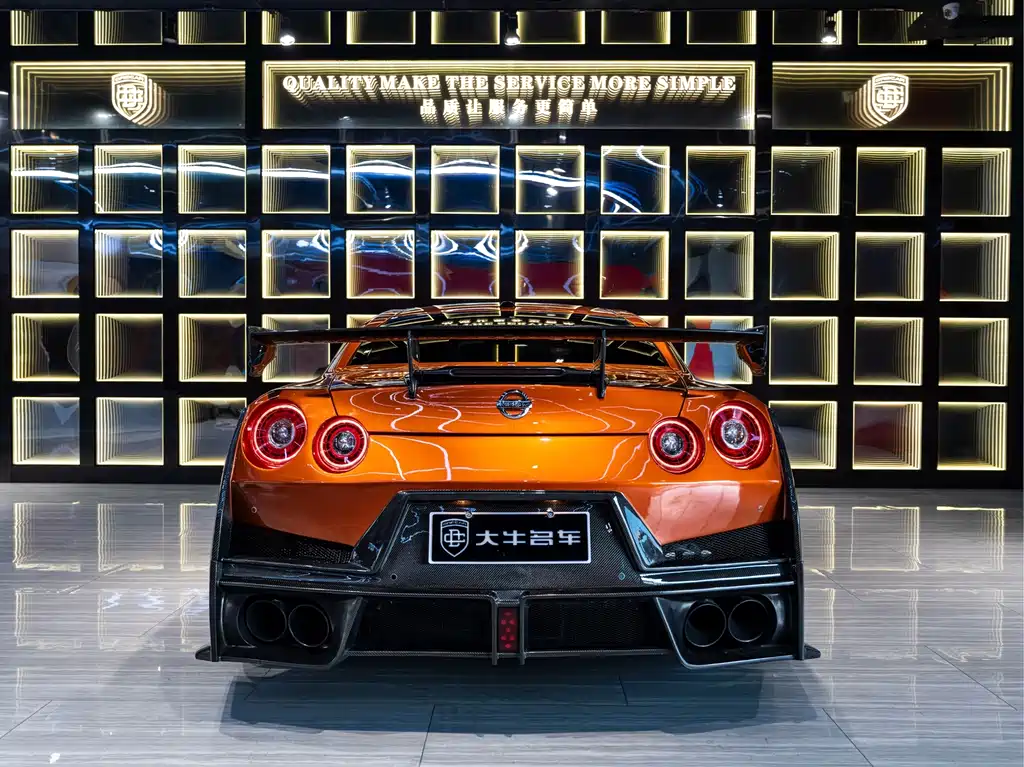 Nissan GT-R — фото 5