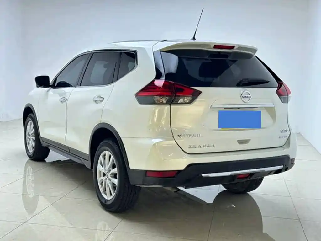 Nissan X-Trail — фото 2