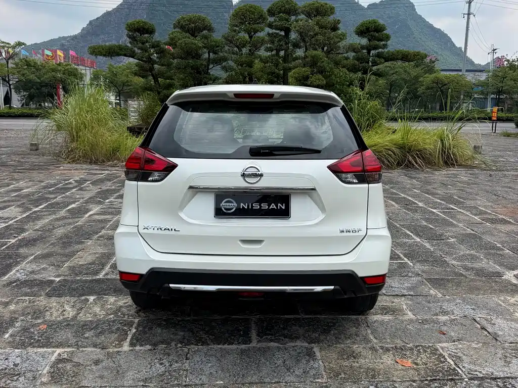Nissan X-Trail — фото 4