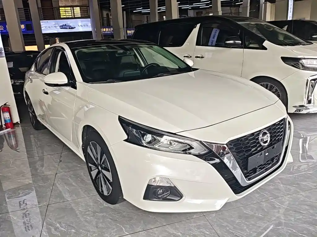 Nissan Teana — фото 4