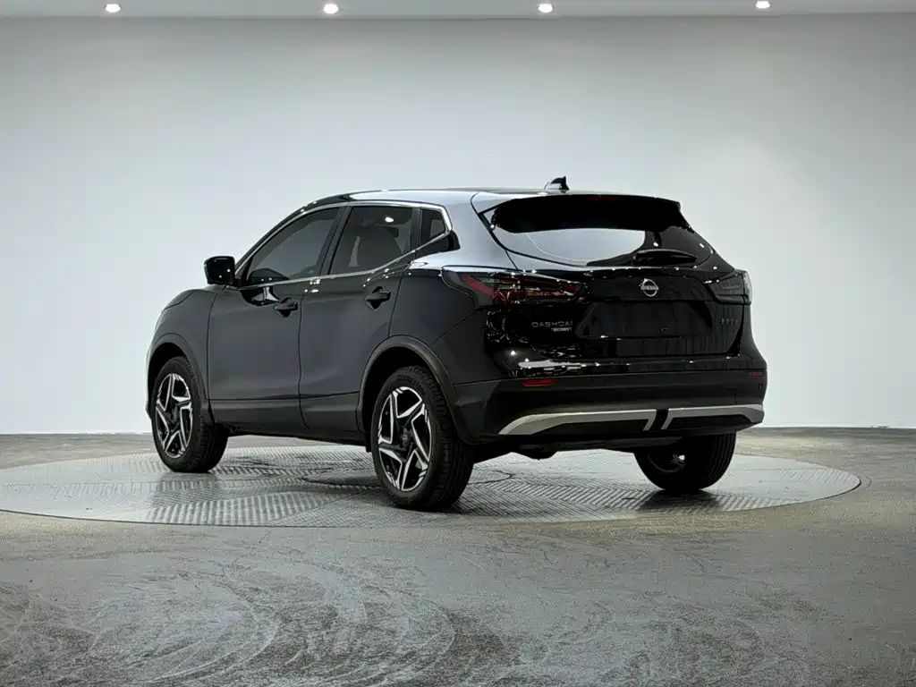 Nissan Qashqai — фото 4