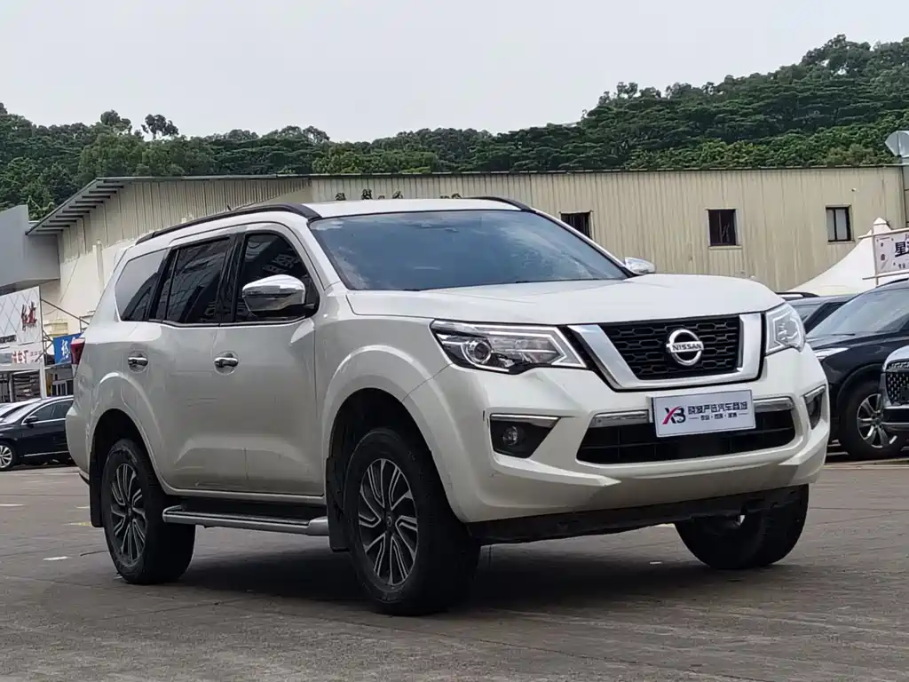 Nissan Terra — фото 3