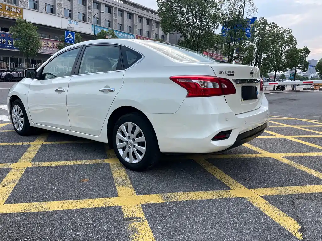 Nissan Sylphy — фото 3