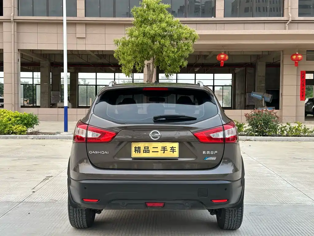 Nissan Qashqai — фото 8