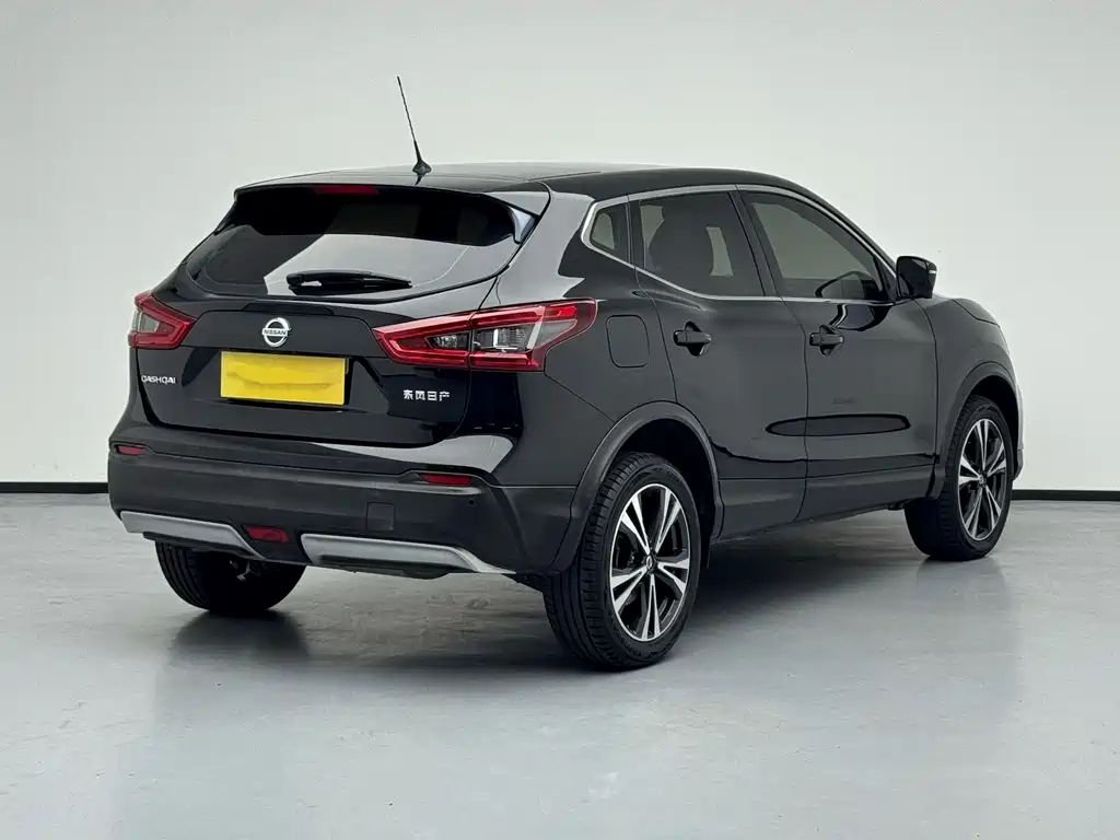 Nissan Qashqai — фото 3