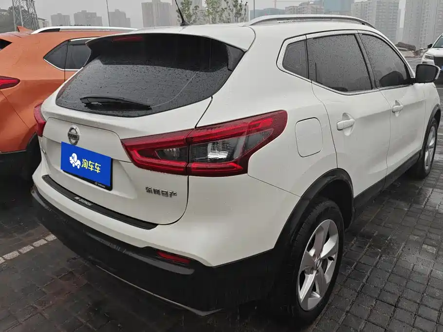 Nissan Qashqai — фото 3