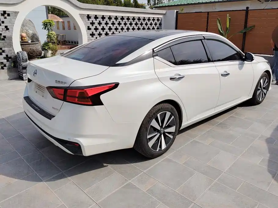 Nissan Teana — фото 3
