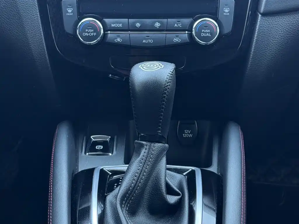 Nissan Qashqai — фото 9