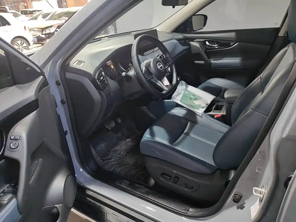 Nissan X-Trail — фото 11