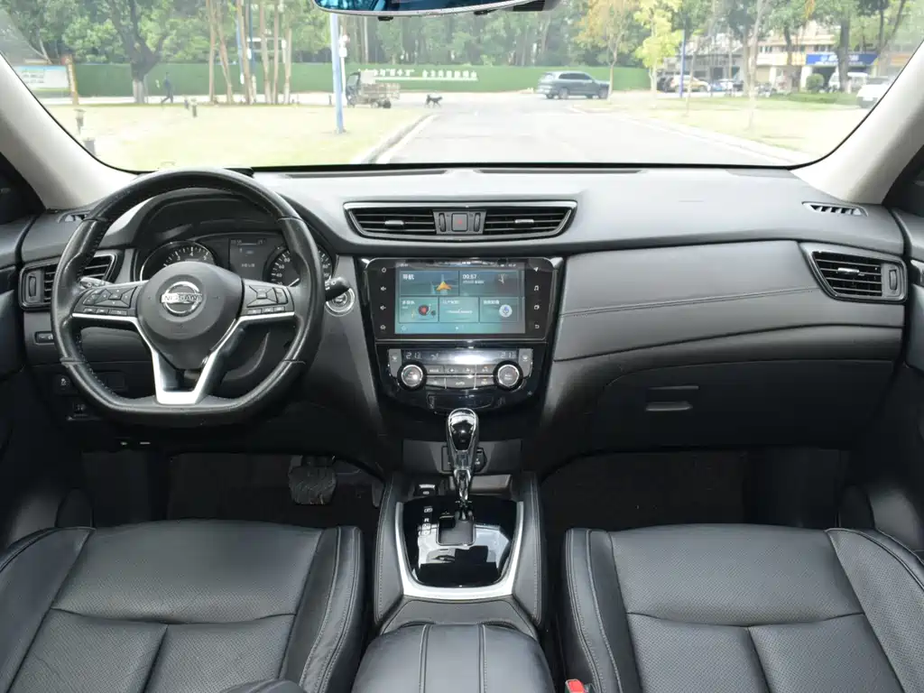 Nissan X-Trail — фото 15