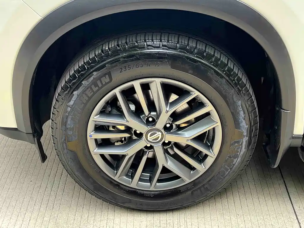 Nissan X-Trail — фото 14