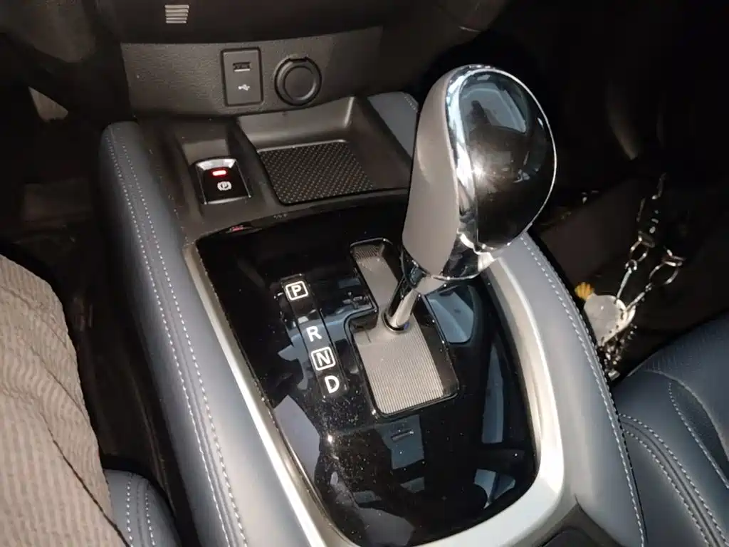 Nissan X-Trail — фото 10