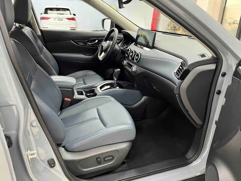 Nissan X-Trail — фото 17