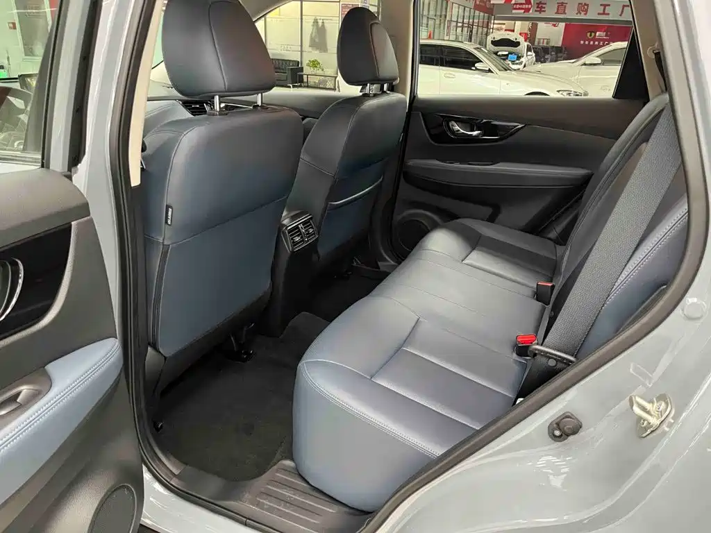 Nissan X-Trail — фото 19