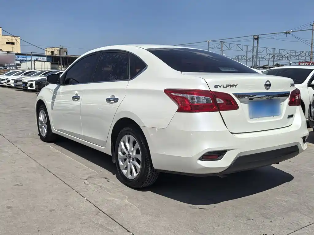 Nissan Sylphy — фото 5