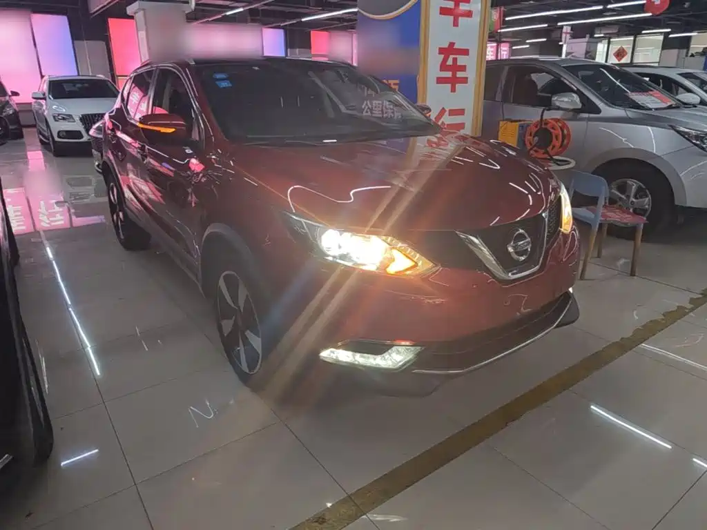 Nissan Qashqai — фото 4