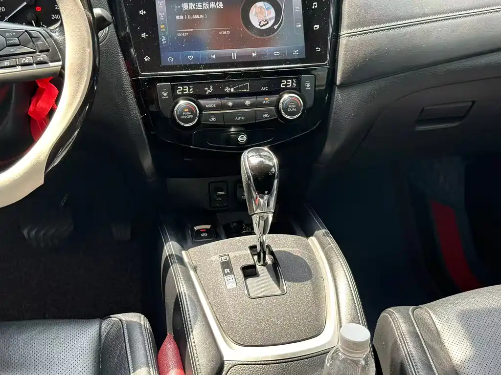 Nissan X-Trail — фото 14