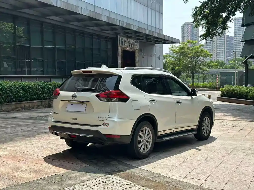 Nissan X-Trail — фото 19