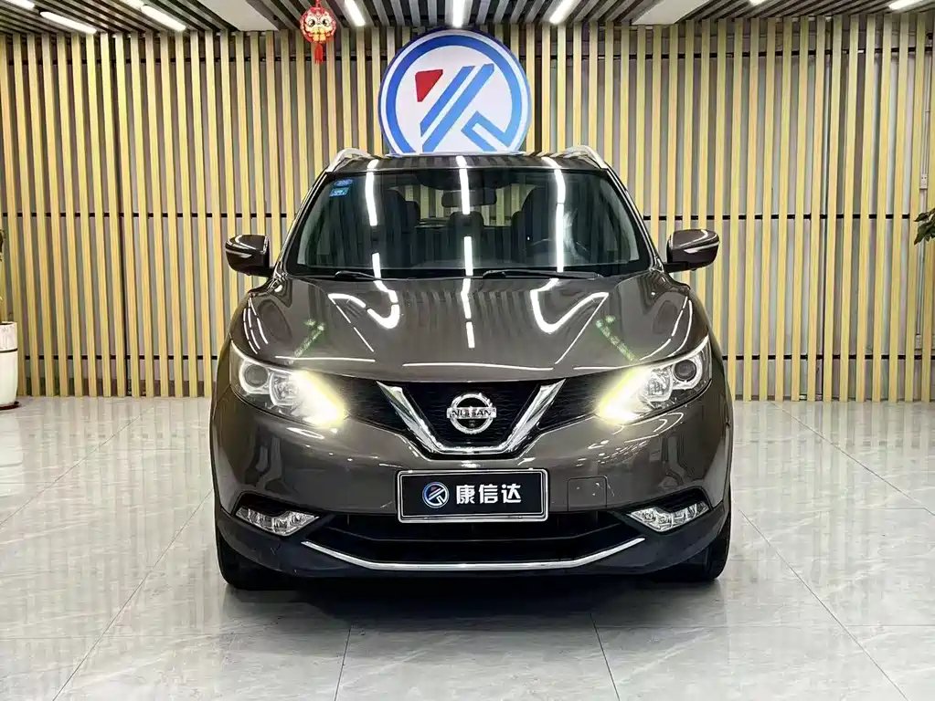 Nissan Qashqai — фото 2