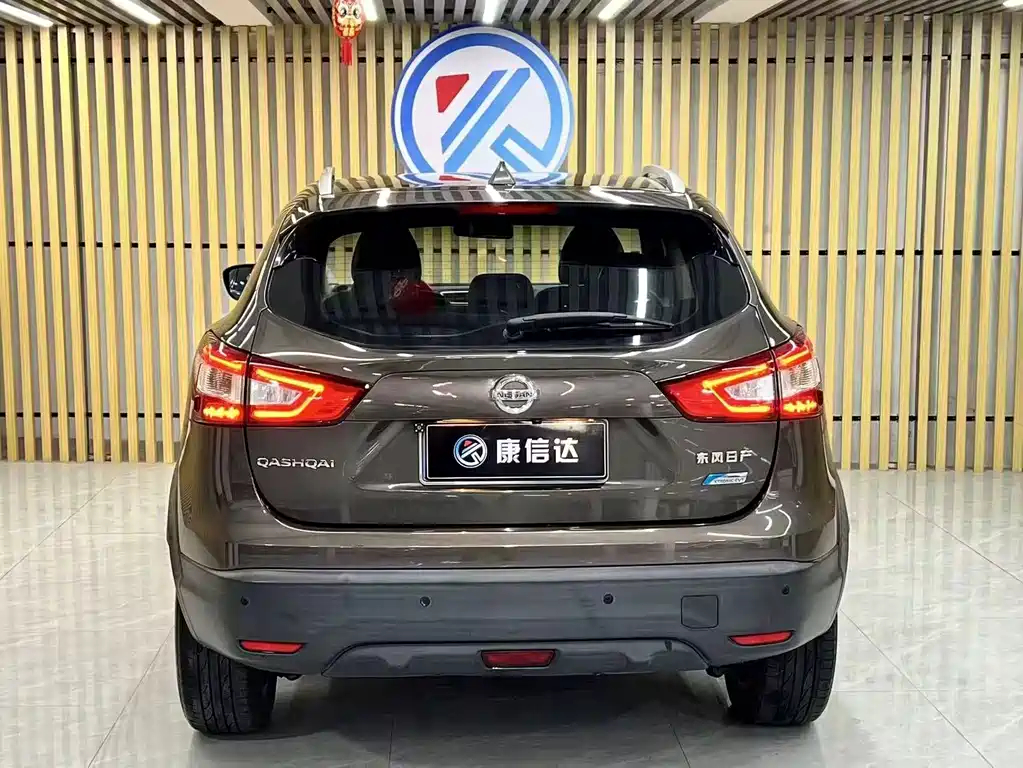 Nissan Qashqai — фото 8