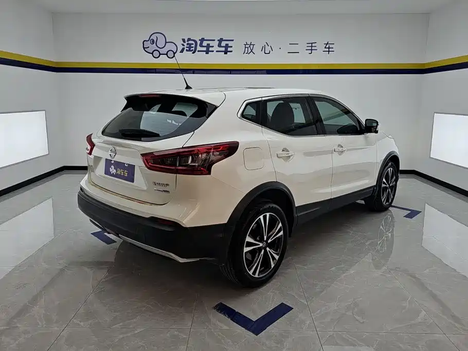 Nissan Qashqai — фото 3