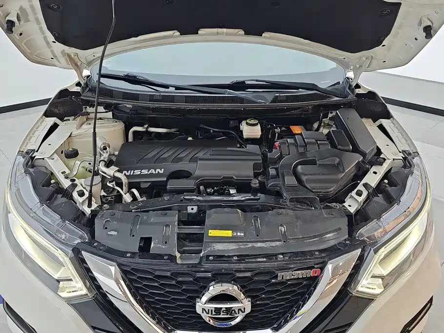 Nissan Qashqai — фото 10