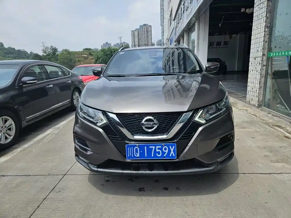 Nissan Qashqai — фото 4