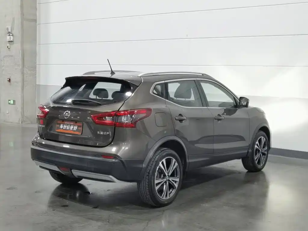 Nissan Qashqai — фото 2
