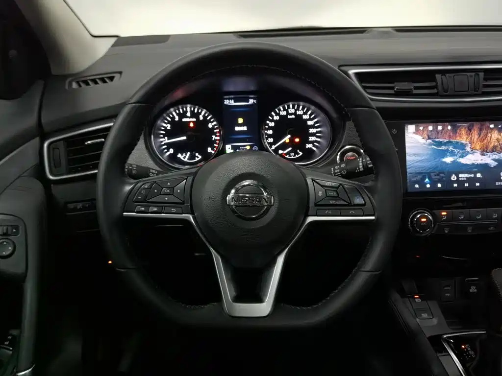 Nissan Qashqai — фото 11
