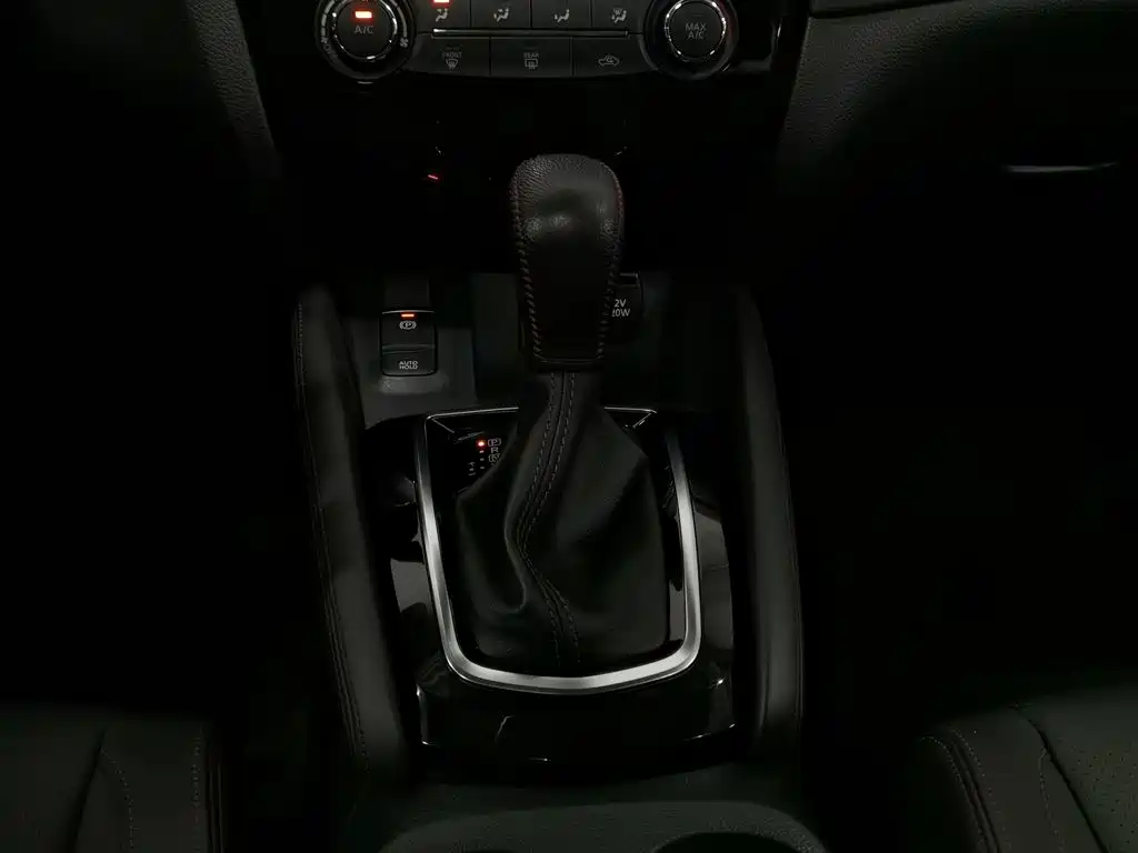 Nissan Qashqai — фото 13