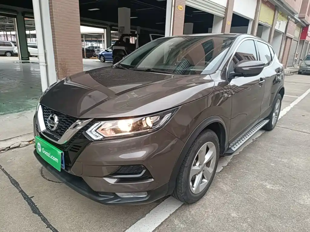 Nissan Qashqai — фото 2