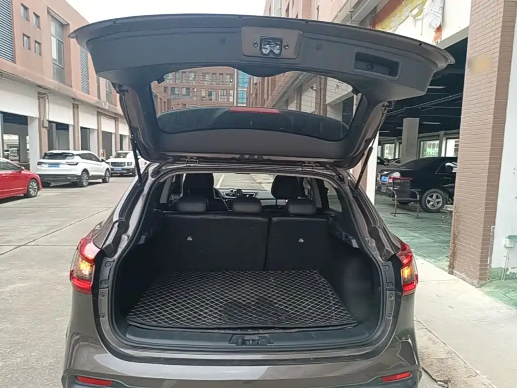Nissan Qashqai — фото 15