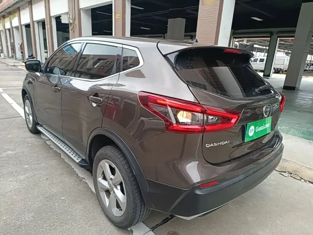 Nissan Qashqai — фото 23