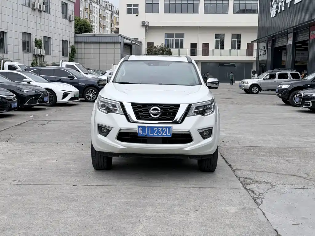 Nissan Terra — фото 2