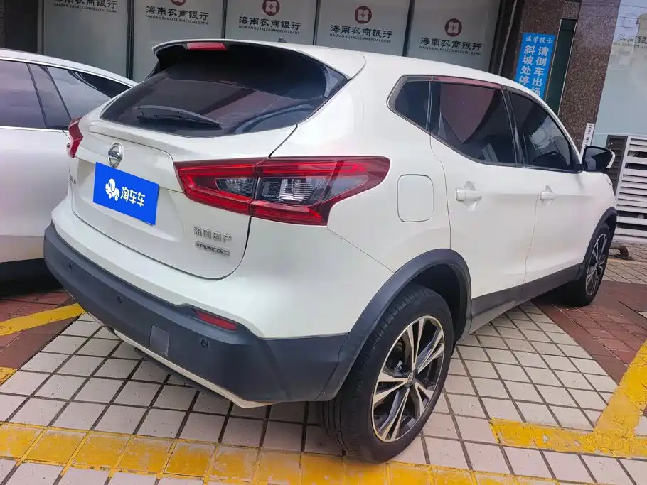 Nissan Qashqai — фото 3