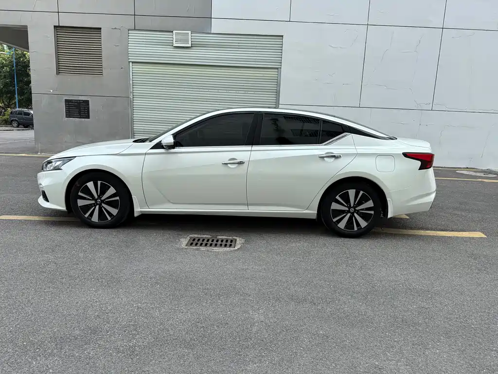 Nissan Teana — фото 15