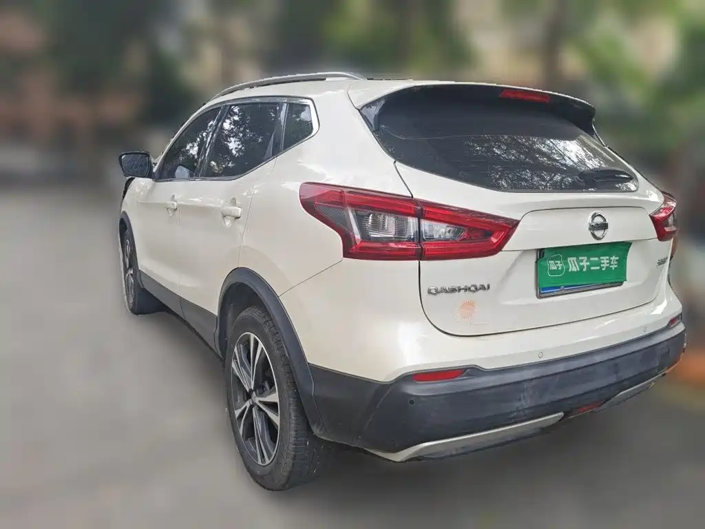 Nissan Qashqai — фото 4