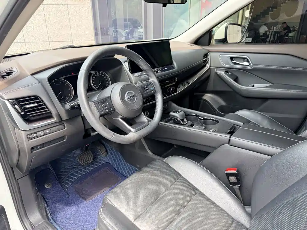 Nissan X-Trail — фото 11