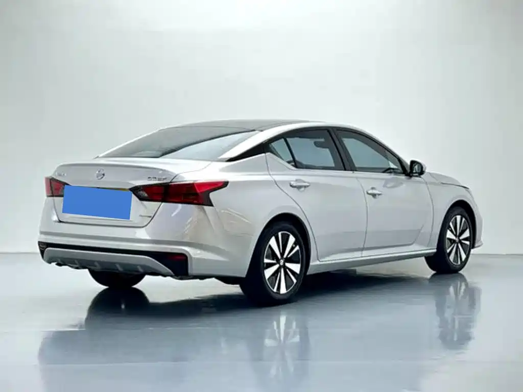 Nissan Teana — фото 4