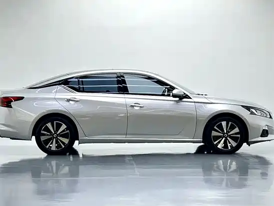 Nissan Teana — фото 9
