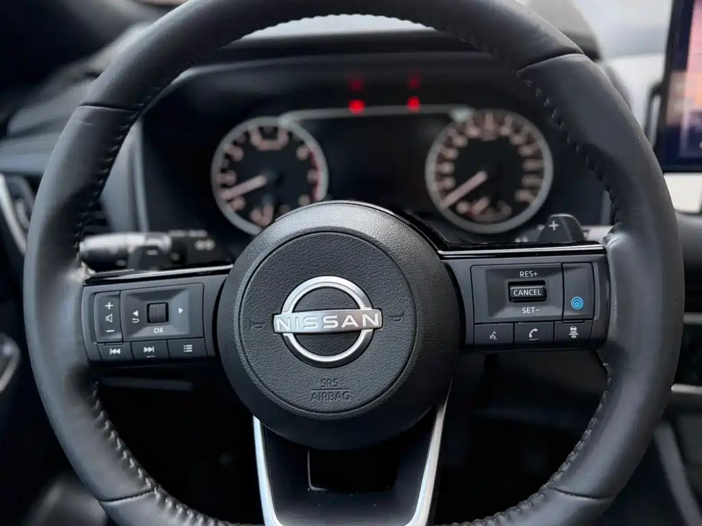 Nissan Qashqai — фото 20