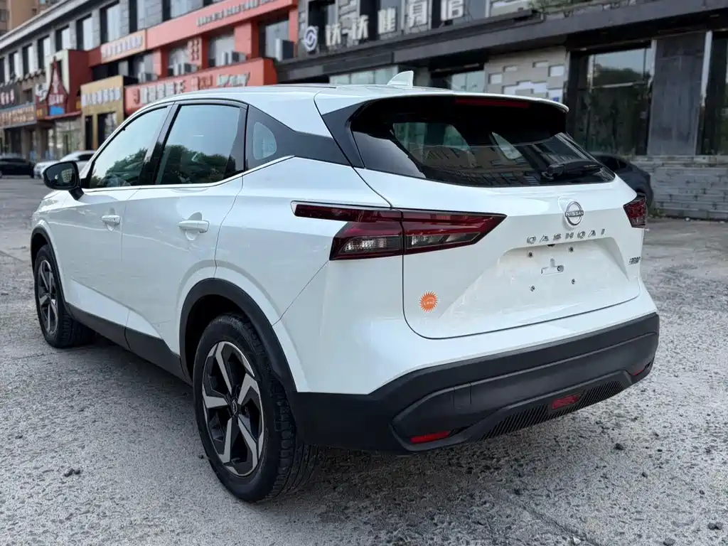 Nissan Qashqai — фото 4