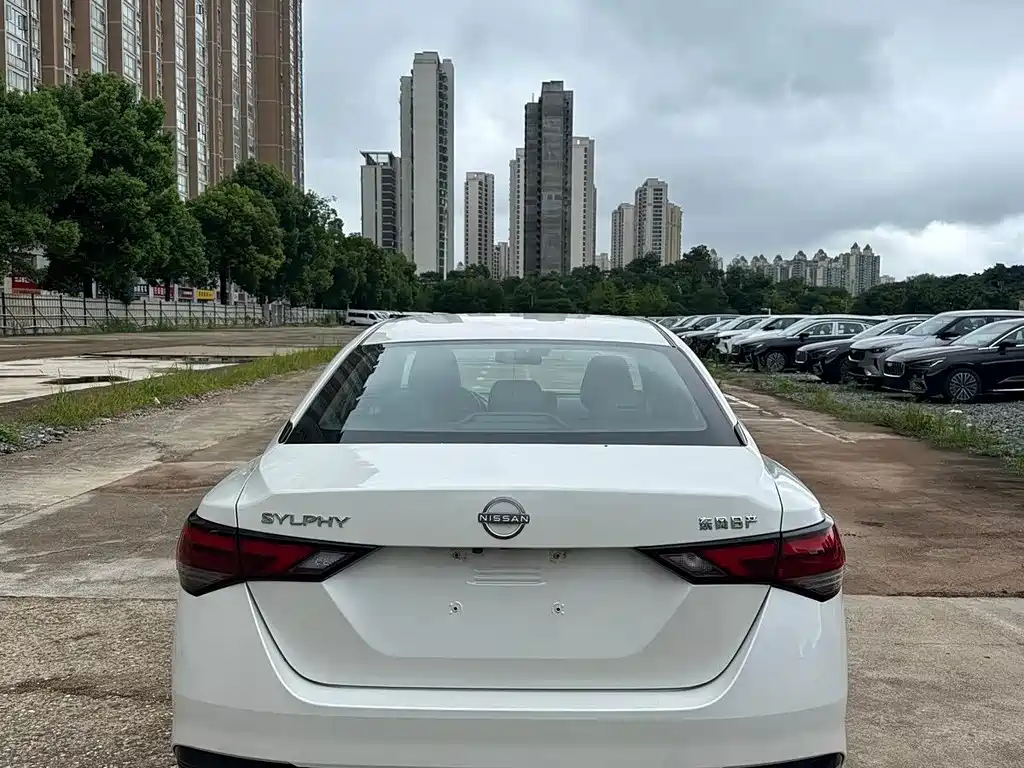Nissan Sylphy — фото 8