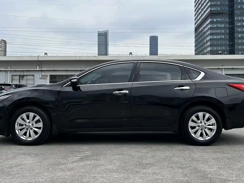 Nissan Teana — фото 11