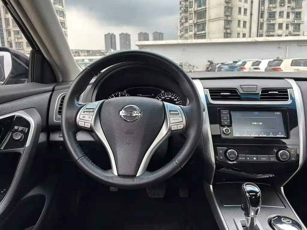 Nissan Teana — фото 14