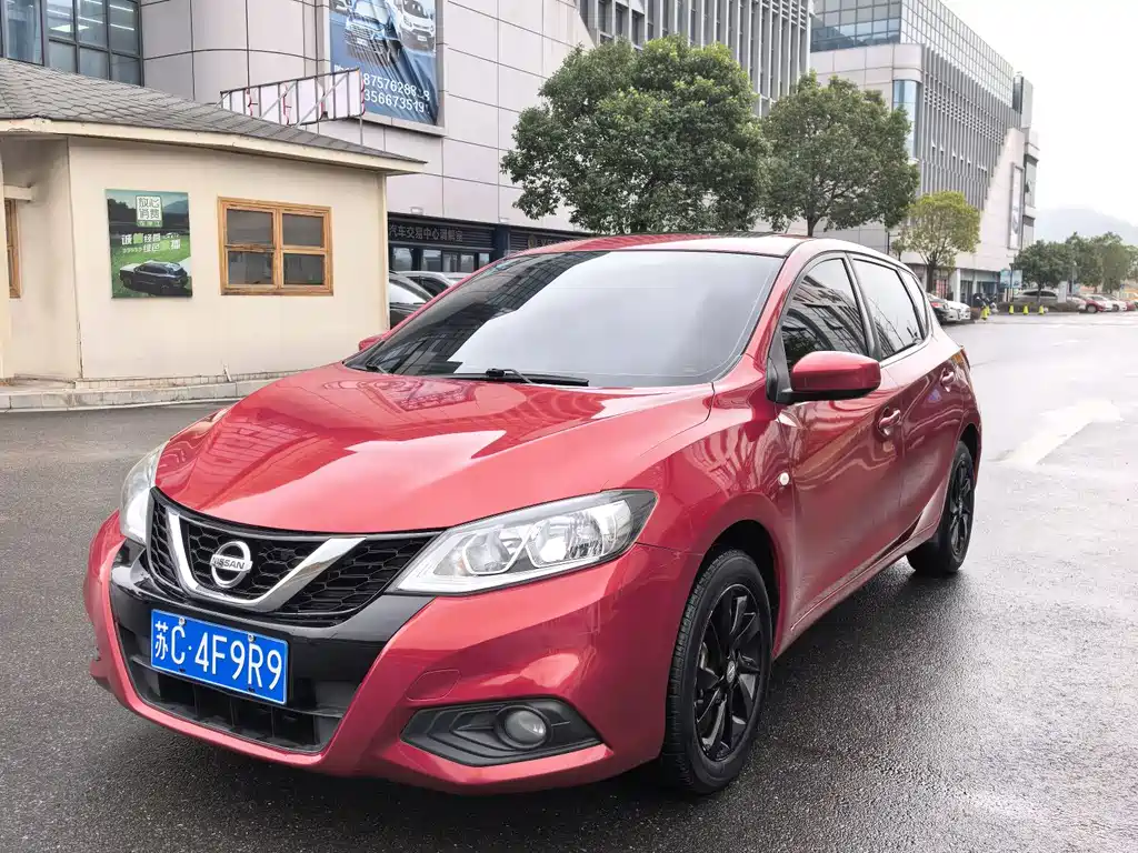 Nissan Tiida