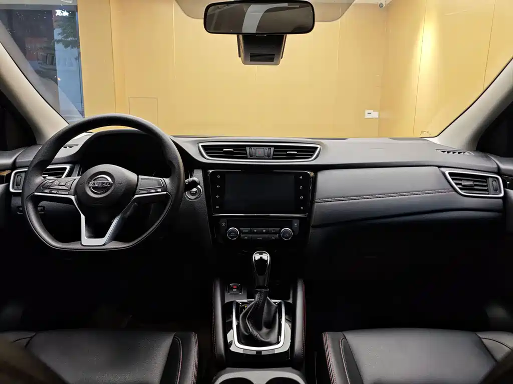 Nissan Qashqai — фото 19