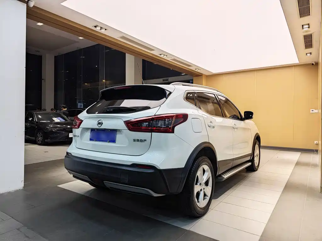 Nissan Qashqai — фото 29