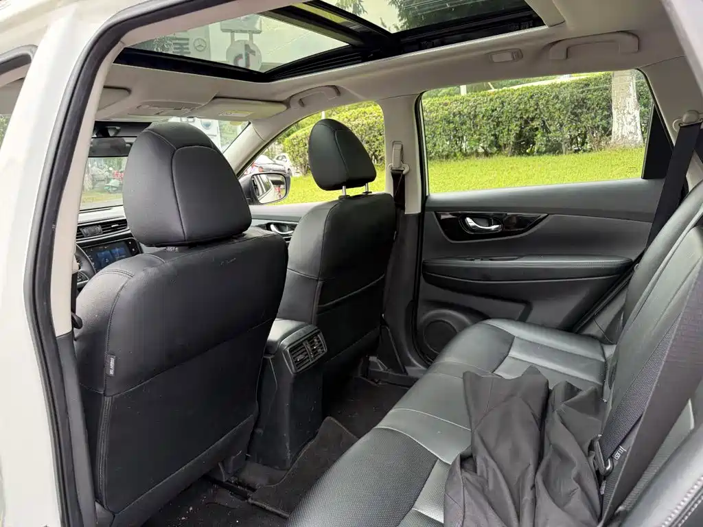 Nissan X-Trail — фото 11