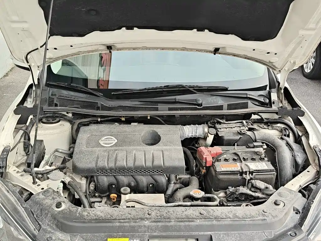 Nissan Tiida — фото 14